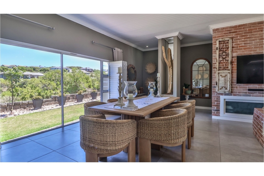 5 Bedroom Property for Sale in Num Num Cape Estate Western Cape